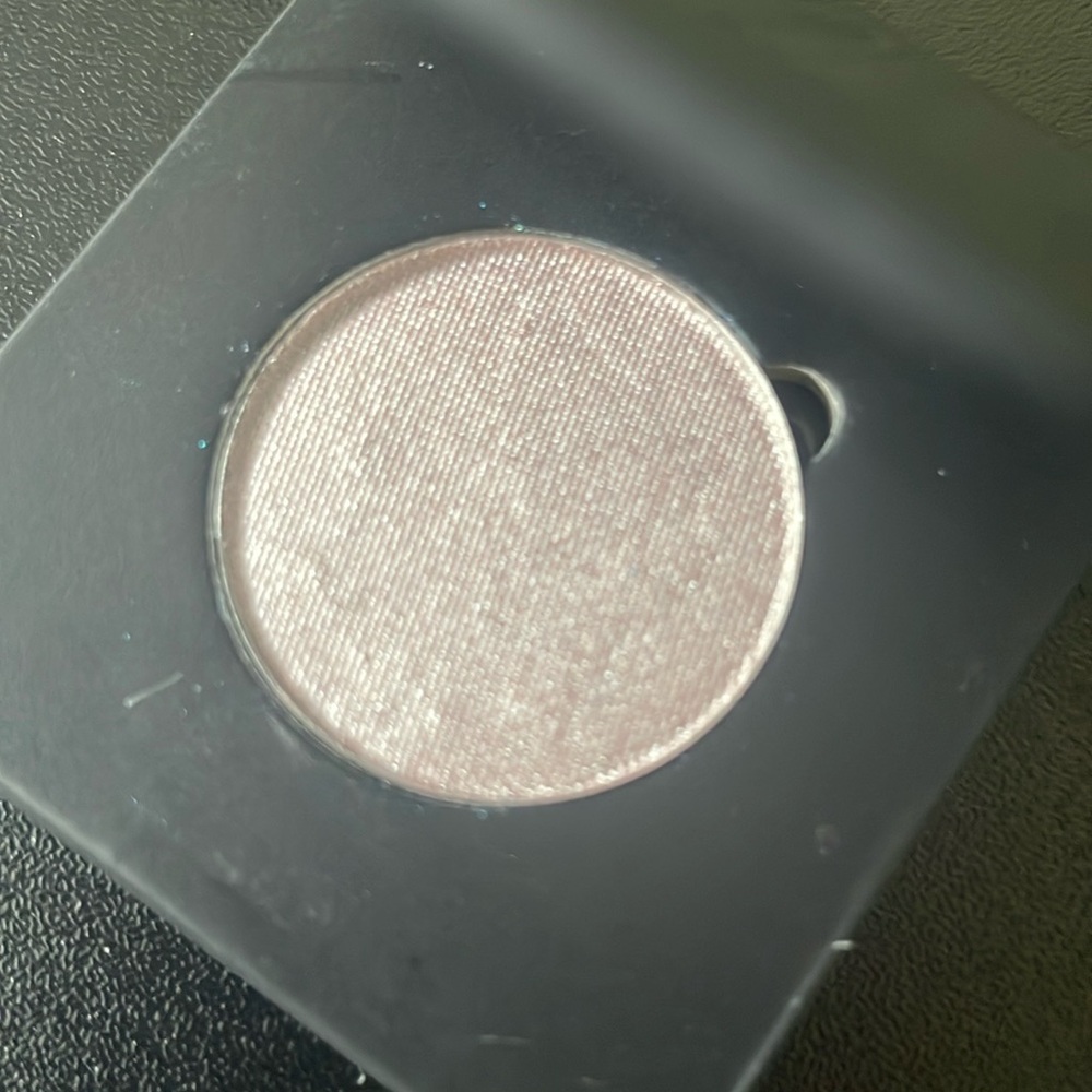 Johnny Concert eyeshadow single Bad Kitty brand new!